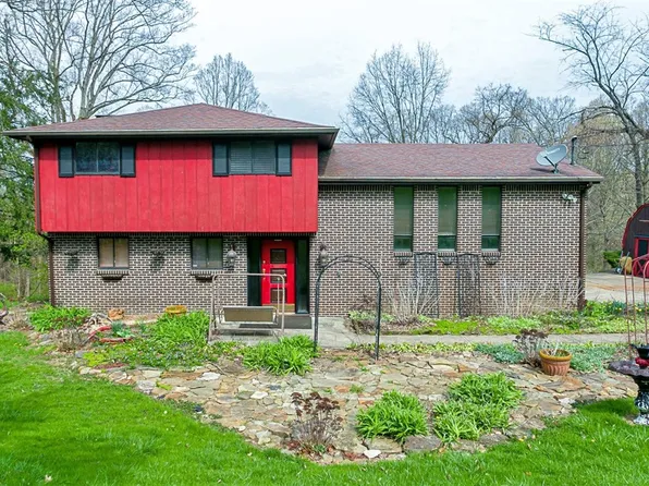 1671 Van Kirk Rd, Sutersville, PA 15083