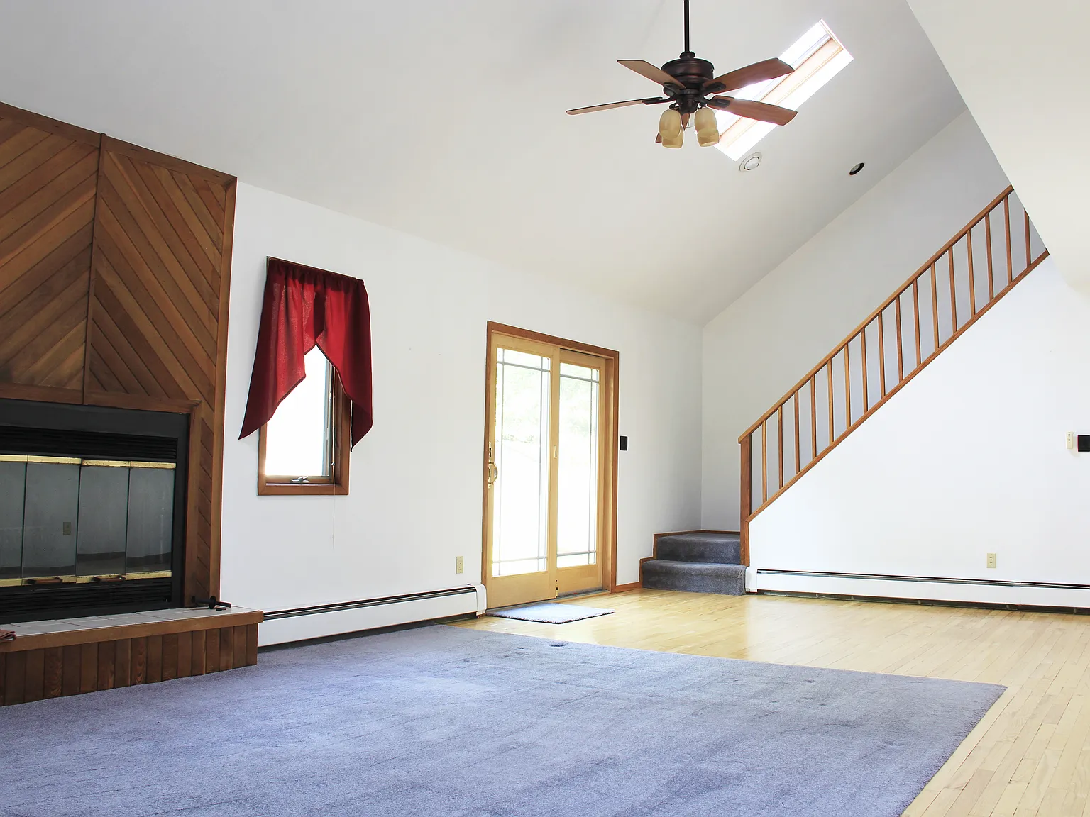 3 bed, 2500 sqft, $4,200 — Photo 3