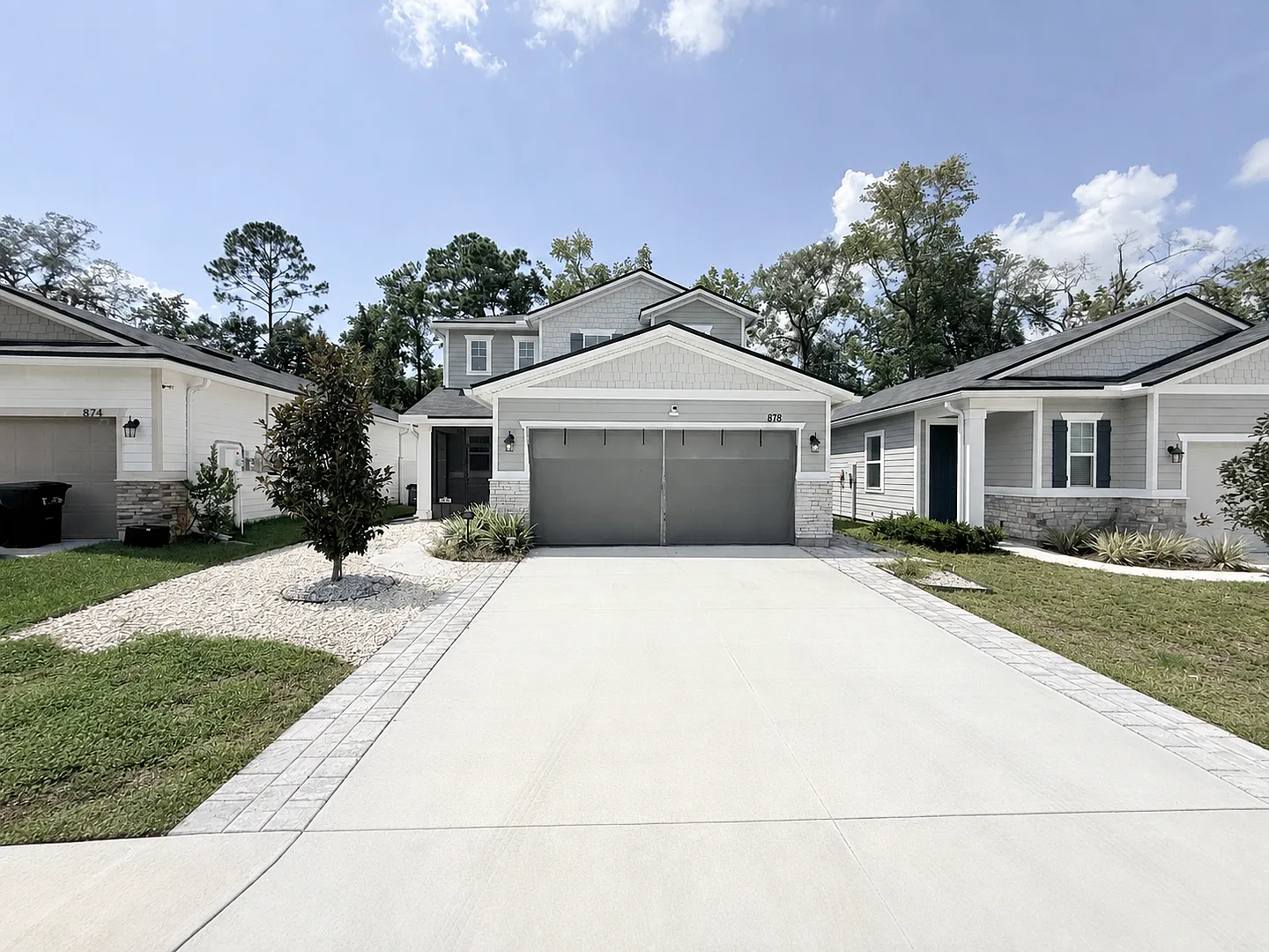 Bright & Spacious 4BR Home with Screened Porch & Paver Patio — Photo 1
