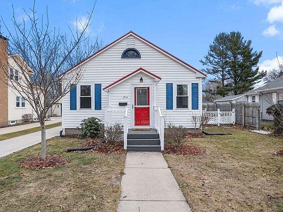 2nd image of 814 N Rath Ave