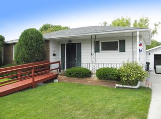 1706 Oxford Dr, Cheyenne, WY 82001