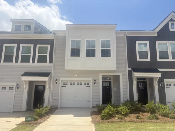 2734 Lehigh Rd, Charlotte, NC 28208
