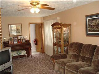 4th image of 5109 S 42nd St