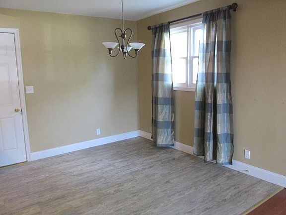4th image of 259 Anita Dr
