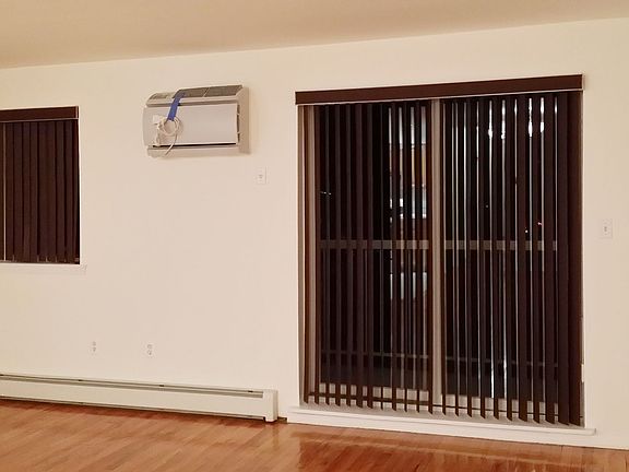4th image of 7009 10th Ave #2