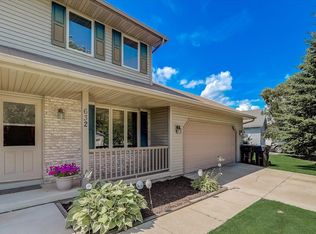 632 Constitution Ln, Deforest, WI 53532