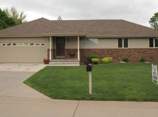 617 Georgetown Rd, Salina, KS 67401