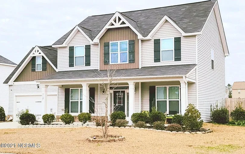312 Southwest Plantation Drive - 1 — Photo 1