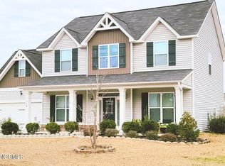 312 SW Plantation Dr, Maple Hill, NC 28454