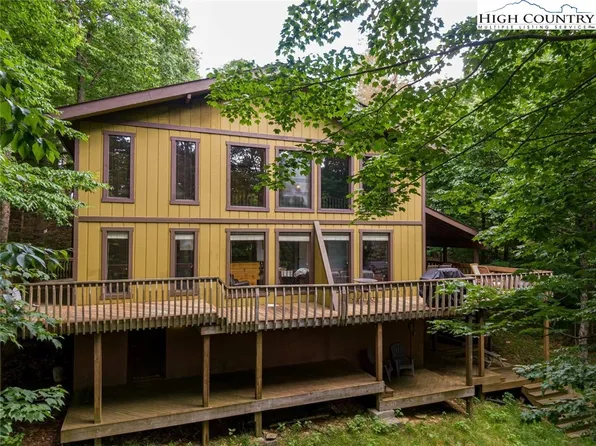 133 Tamarack Road, Beech Mountain, NC 28604