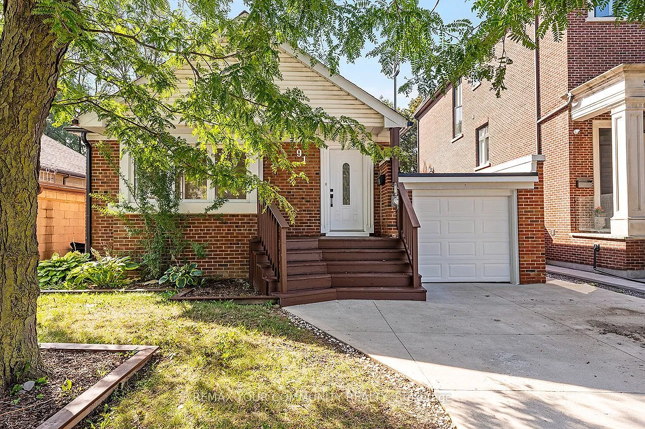 3 bed, $4,550 — Photo 1