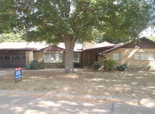 316 Lakeside Ln, Newport, AR 72112