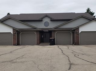 622 Seminole Way, De Forest, WI 53532