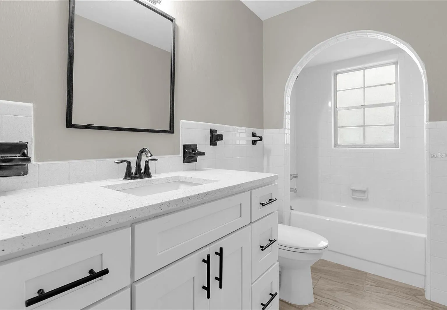 4 bed, 3.0 bath, 2000 sqft, $1,139 — Photo 3