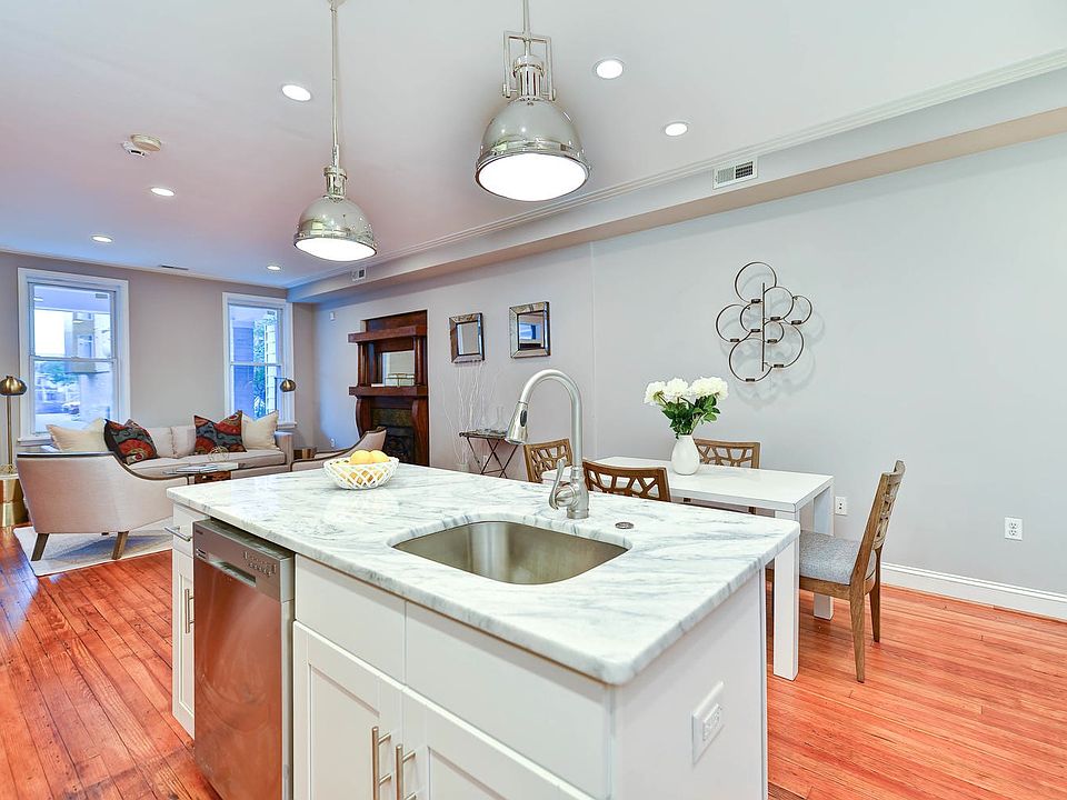 Kitchen/Dining