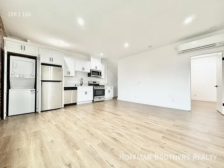 2165 W Washington Blvd #5 — Photo 4