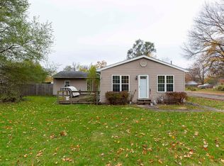 52797 Juniper Rd, South Bend, IN 46637