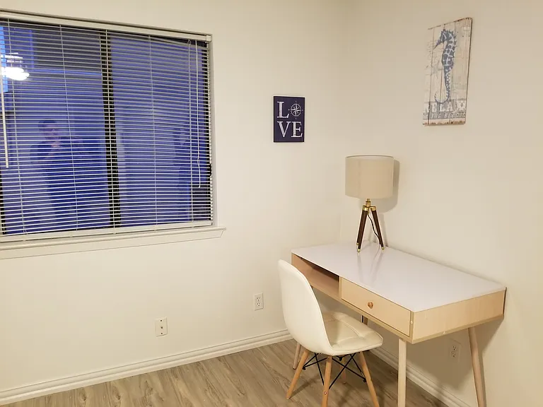 6646 E Lovers Ln — Photo 12