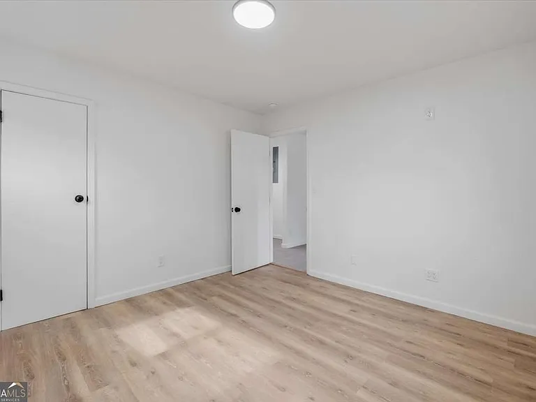 608 N College Dr #3 — Photo 23