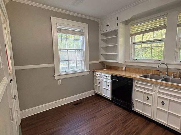 4th image of 783 Sanders Rd
