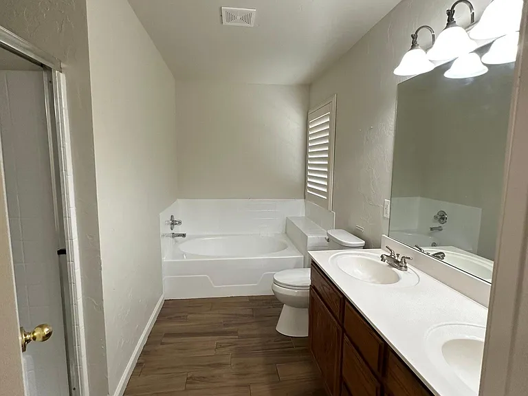 1301 Melisa Dr — Photo 7