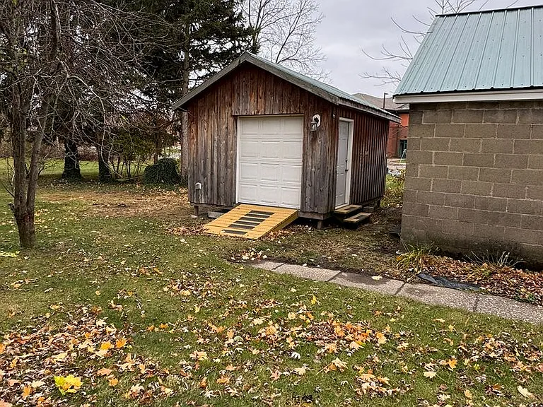 3921 W Ridge Rd — Photo 40