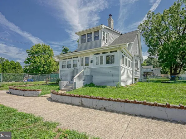 15 S Walnut Ave, Maple Shade, NJ 08052