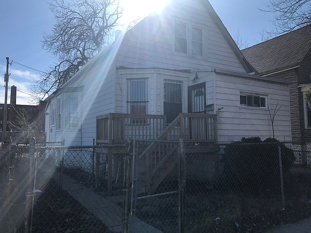 1st image of 11 E 114th St