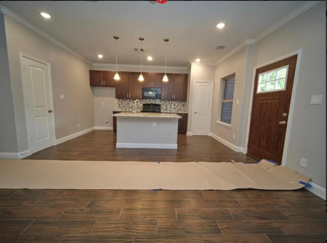 4822 Falls St — Photo 2