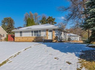 5046 Brighton Ln, Mounds View, MN 55112