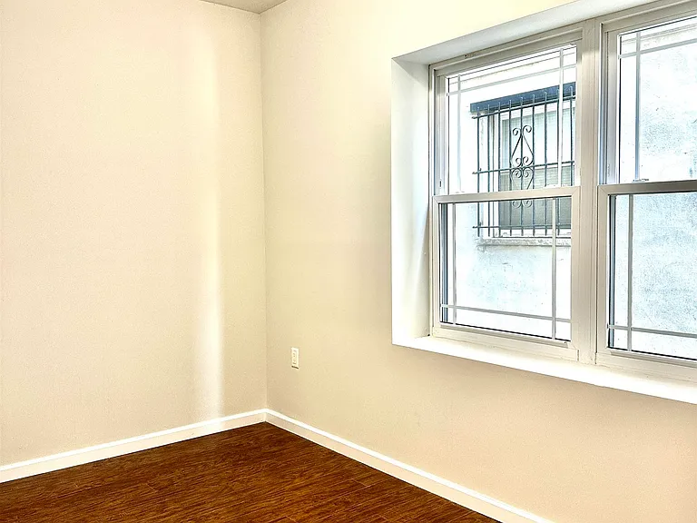 40 Vroom St #3B — Photo 5