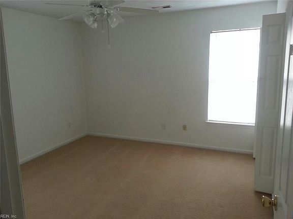 5th image of 1116 Hawthorne Dr