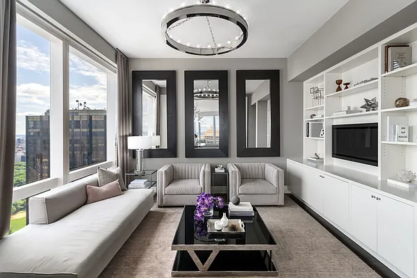 Sold by Compass | media 7