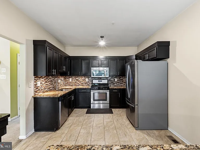 80 Chadwick Cir — Photo 17