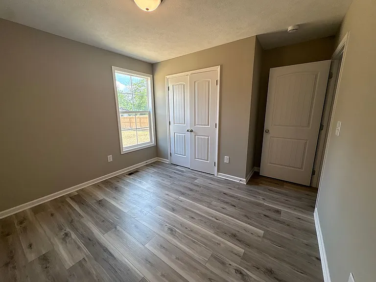 309 W Coffee St — Photo 18