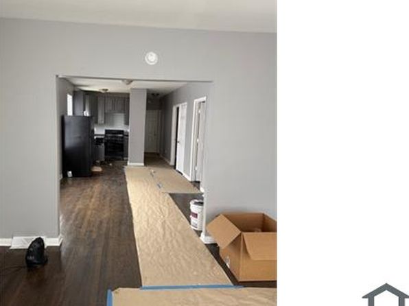 7156 S Winchester Ave