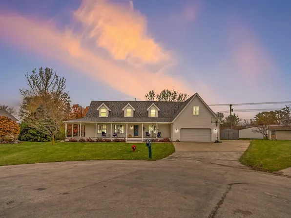 1574 Golden Gate Ct, Saint Clair, MI 48079