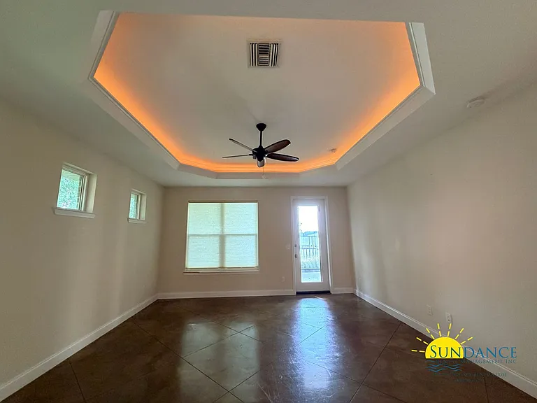 249 Beachview Dr — Photo 15