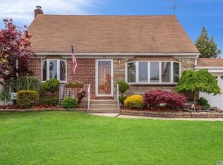 177 Margaret Dr, East Meadow, NY 11554
