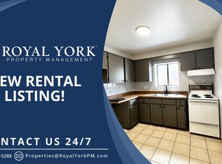 650 Cameron Ave #301, Windsor, ON N9B1Z1