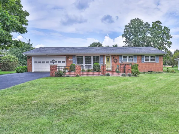 1695 Hillcrest Ave, Wilmington, OH 45177