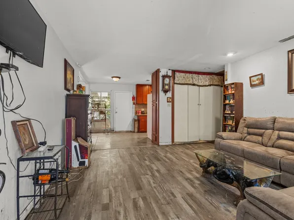 1945 Edwin Way, Sacramento, CA 95815