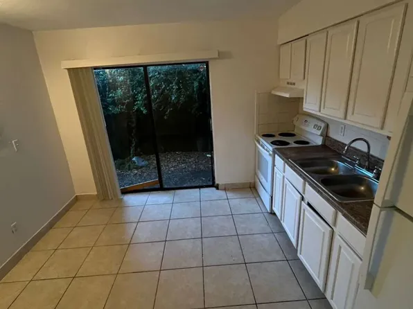 3950 LS, 3950 Lora St APT 107, Fort Myers, FL 33916