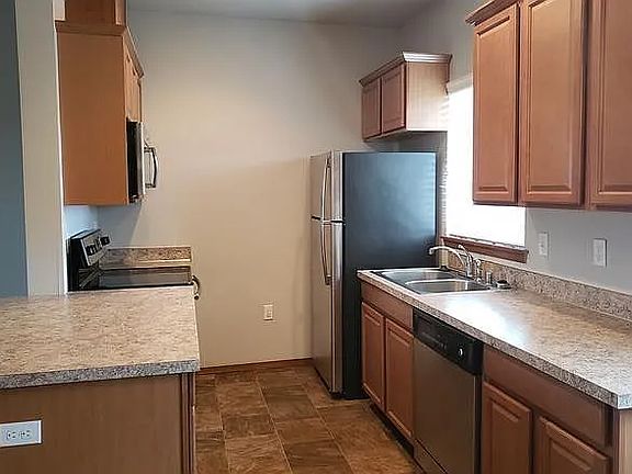 4th image of 4026 S Pine St #1