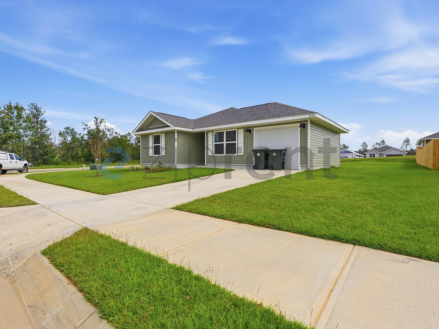 4 bed, 1417 sqft, $2,100 — Photo 2