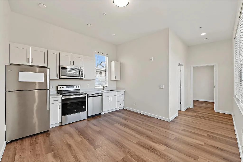 1 bed, 481 sqft, $1,100 — Photo 1