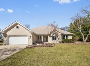 24606 S Blackhawk Dr, Channahon, IL