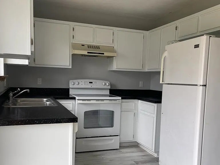 422 Indian Village Trl — Photo 7