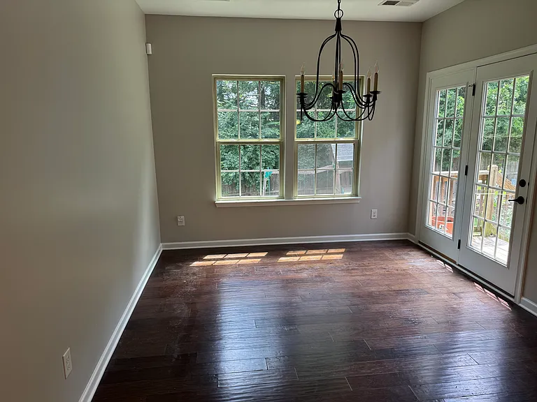 625 Stonebridge Ln — Photo 7