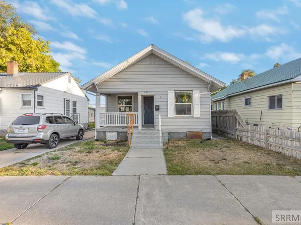 137 3rd St, Idaho Falls, ID 83401